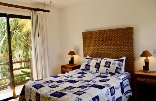 Juan Dolio Villa | VillaFV GuavaBerry-JuanDolio-4BR-6Bds-12Pax-AC-WiFi-BBQ-GolfView