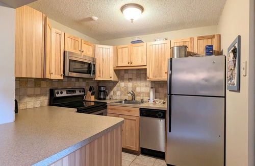 Weirs Beach Condo | Village at Winnipesaukee Unit 111