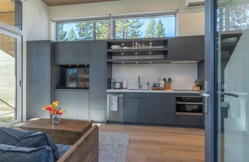Truckee Cabin | Village Camp Truckee