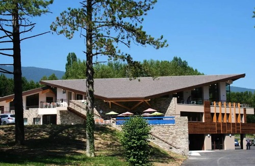 Saint-Jorioz Apartment | Village Club Le Pré du Lac* - Ternélia - Family Room 4 people