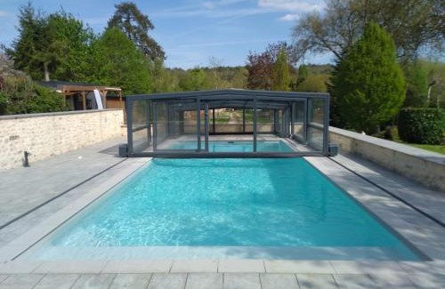 Ormoy-la-Riviere House | Village Collection Le Vauvert