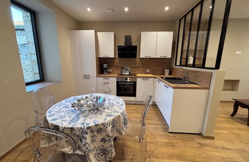 Villeneuve-les-Avignon House | Village house historic center