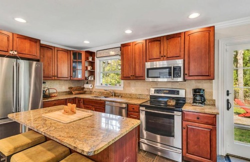 East Hampton North House | Village Fringe Hideaway