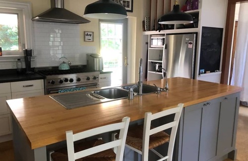 Duntroon House | Village Gemnn