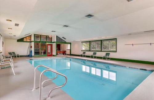 Stowe Area House | Village Green 8D