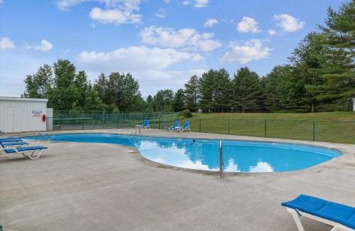 Stowe Area House | Village Green 8D