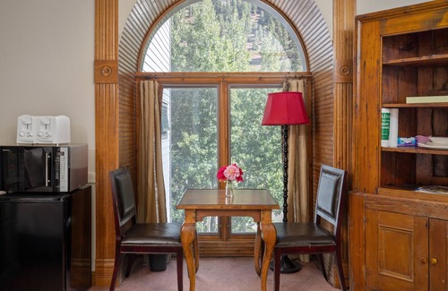 Telluride Apartment | Village Hideaway, Telluride convenience steps to skiing and downtown!
