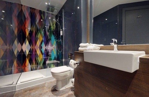Bracknell Hotel | Village Hotel Bracknell