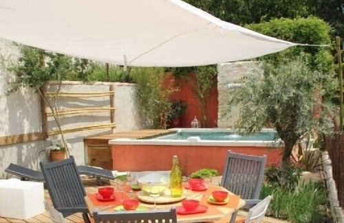 Visan House | village house 'La Gallenclère'