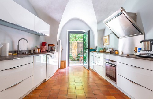 Suze-la-Rousse Ski Chalet | Village House with Pool for Rent – Suze-la-Rousse, Drôme Provençale
