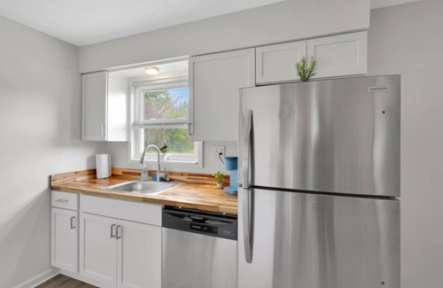 Newburgh Apartment | Village Lane Retreat!
