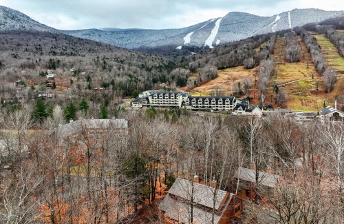 Lincoln House | Village of Loon Condo in Lincoln with Pool Access