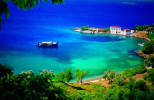 Volos City Centre Villa | Village Paradise luxury villa at Pelion