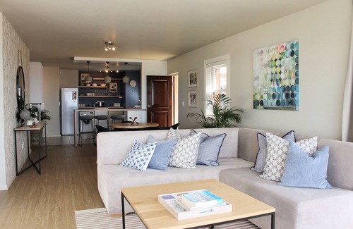 Plettenberg Bay Apartment | Village Square 6