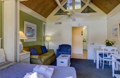 Palmetto Dunes Resort | Village Studio at Palmetto Dunes. Great Value, Great Location, close to beach