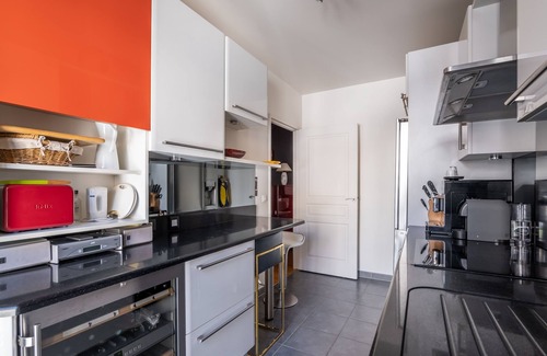 Butte-aux-Cailles Apartment | Village Vision, by Veeve