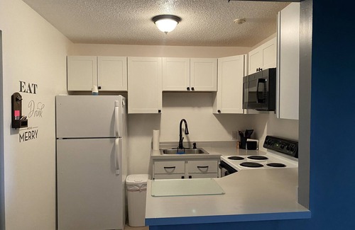 Weirs Beach Condo | Villages at Winnipesaukee, walk to Weirs Beach, Ski Gunstock, or Hike Mt. Major!