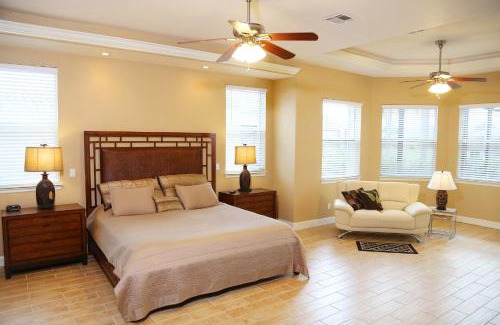 Caloosahatchee Villa | Villagoona