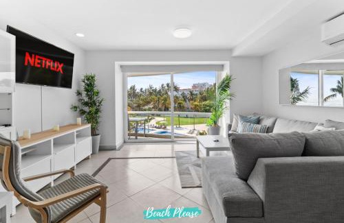 Nuevo Vallarta Apartment | Villamagna - Beachfront Retreat with Oceanviews