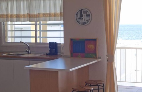 Corralejo Ski Chalet | VILLAS 20 METERS FROM THE SEA OF THE SEA, WITH PRIVATE POOL.