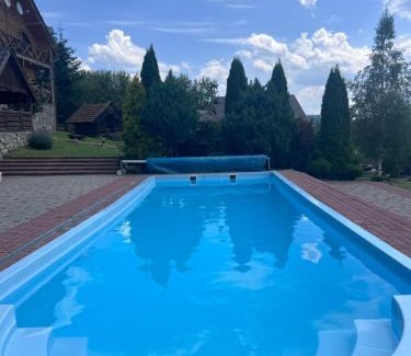 Polyanytsya Villa | Villas by Vysche Neba