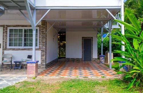 Puerto Viejo de Talamanca Cabin | Villas Cozy Sloth
