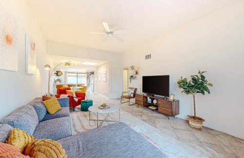 Palm Springs Apartment | Villas de las Flores Permit #68338
