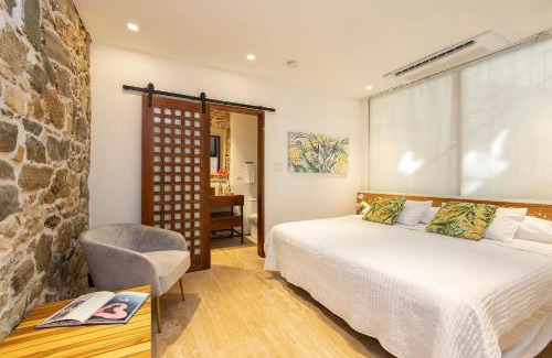 Casco Viejo Apartment | Villas La Fontana Amplias ApartaSuite-piscina 103