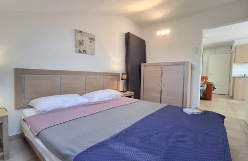 Santa-Maria-Poggio Apartment | Villas MELODY - Appartement climatisé 4/6 pers