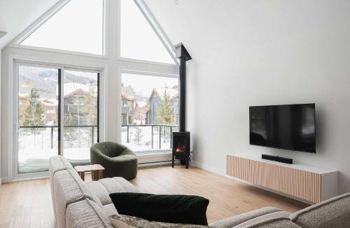 Beaupre Ski Chalet | Villas Perspective Amandine Spa and Mountain
