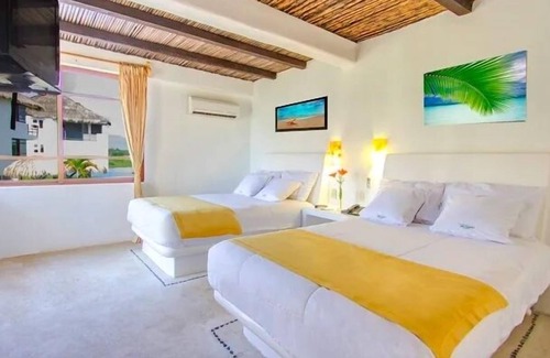 Coyuca de Benitez Hotel | villas playa azul