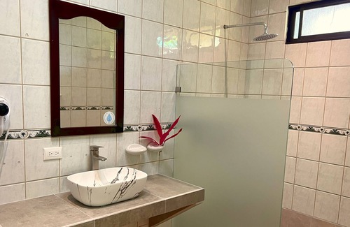 Dominical Hotel | Villas Rio Mar