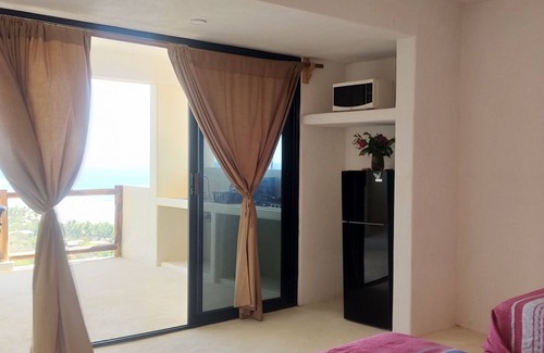 Troncones Bed & Breakfast | Villas Roberto's Bistro