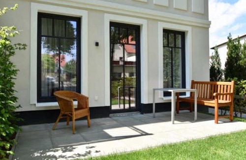 Alt Gaarz Villa | VillaStrandEins Fewo Stella