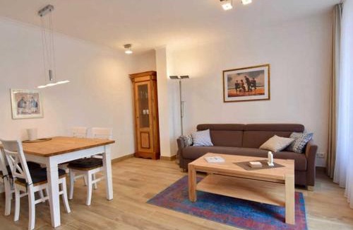 Alt Gaarz Villa | VillaStrandEins Fewo Stella