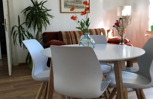 Wismar Apartment | Villenappartement mit Blick ins Grüne am Rande der wunderschönen Altstadt