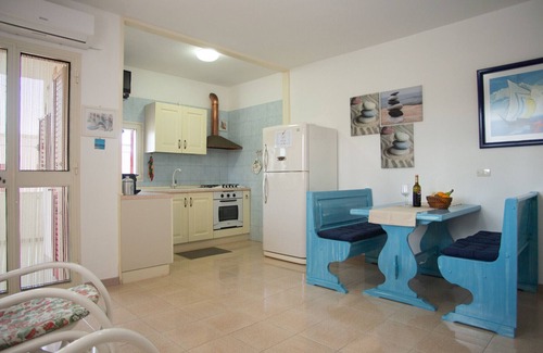 Torre Santa Sabina Ski Chalet | Villetta Fronte Mare - The Fab Stay