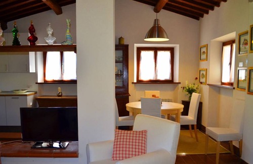 Marmi Villa | Villetta i Marmi in Procchio