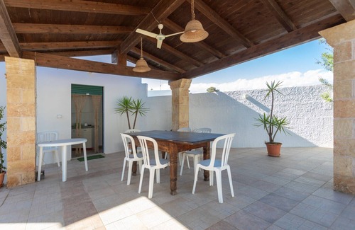 Posto Rosso Apartment | Villetta Li Diavoli in Capilungo, by Apulia Home