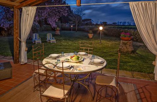 Castagneto Carducci House | Villino Mary