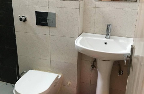 Mathura Hotel | Vinayak Palace