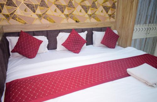 Rau Hotel | Vinayak shree hotel