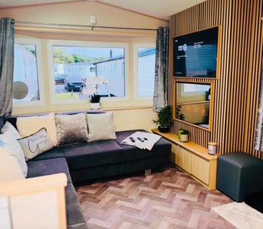 Flookburgh House | Vinchella-3 bedroom caravan