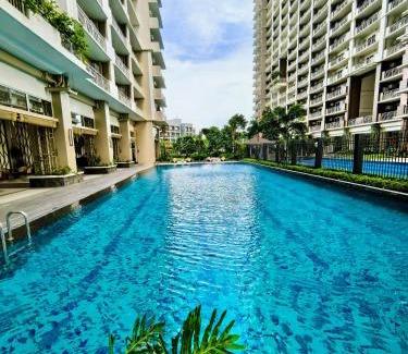 Kapitolyo Apartment | Vincondotel Near BGC Fairlane