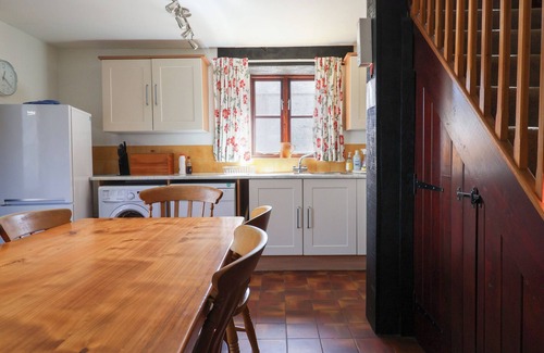 Axminster Cottage | Vine Cottage