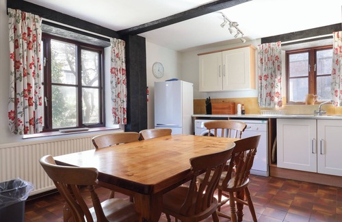 Axminster Cottage | Vine Cottage