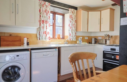 Axminster Cottage | Vine Cottage