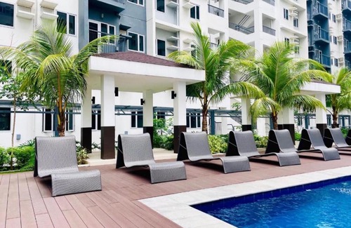 Novaliches Hotel | Vine Residence 2 bedrooms De Vine Condotel