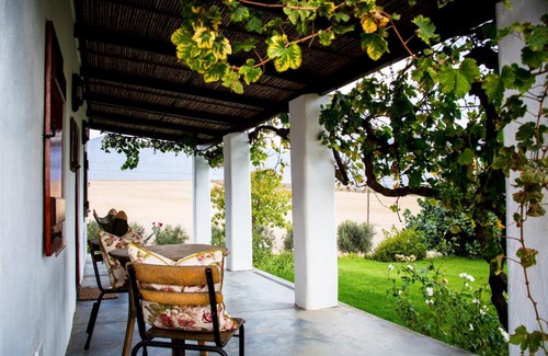 Drakenstein House | Vineyard Cottage at Bosman Wines
