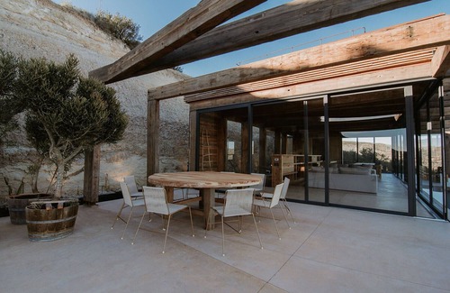 Nueva Ensenada House | Vineyard Desert House -HouseOne-FourFour